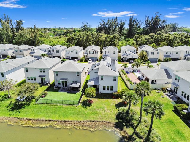 1826 Lake Cove Drive, Lake Worth, FL 33460