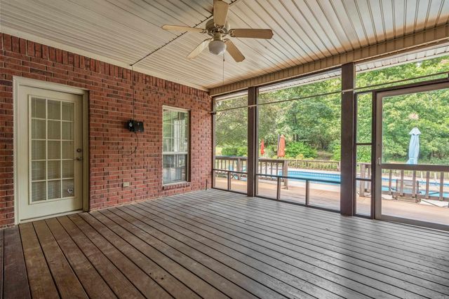126 Bay Ridge Loop, Hot Springs, AR 71901