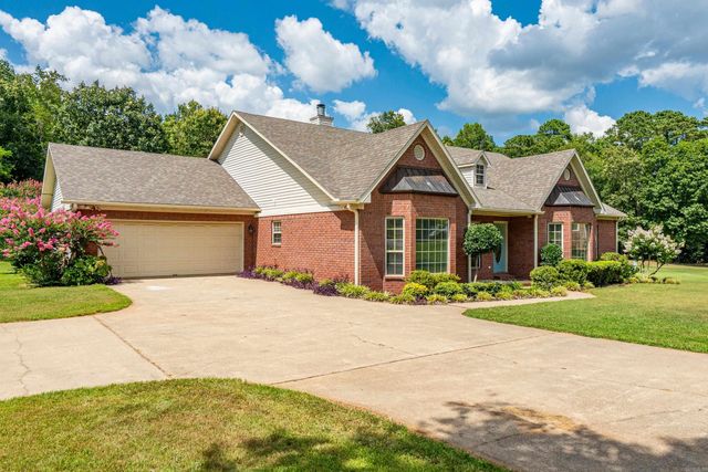 126 Bay Ridge Loop, Hot Springs, AR 71901