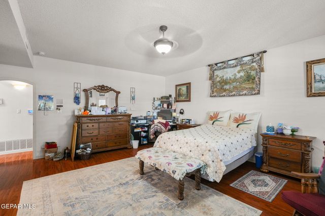 3653 AJA KOREN Place, El Paso, TX 79938
