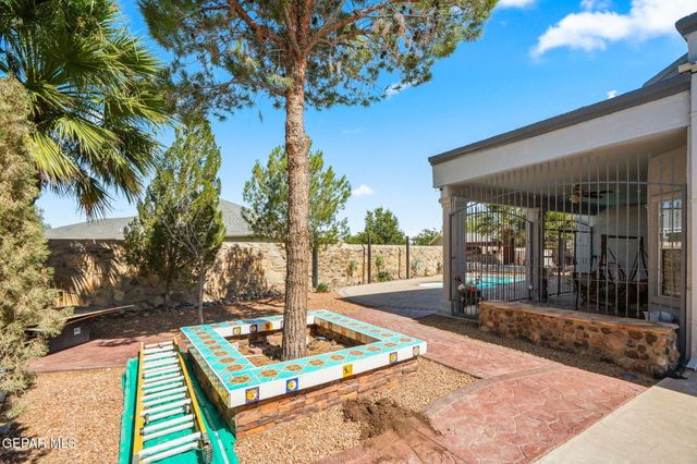 3653 AJA KOREN Place, El Paso, TX 79938