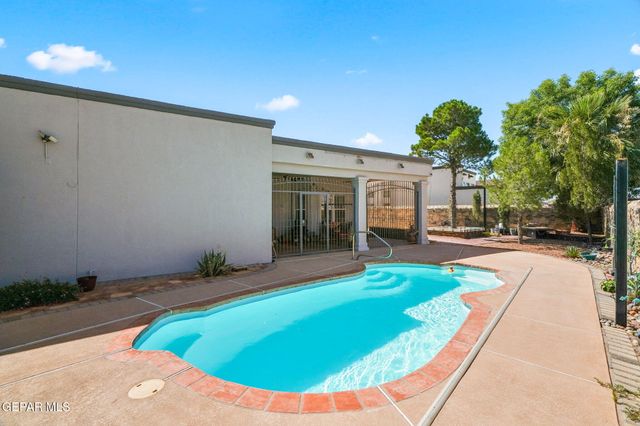 3653 AJA KOREN Place, El Paso, TX 79938