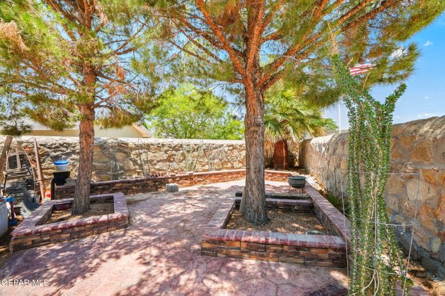 3653 AJA KOREN Place, El Paso, TX 79938