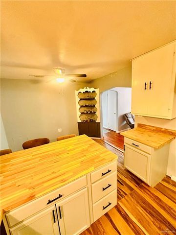 603 E 8th Street, Weslaco, TX 78596