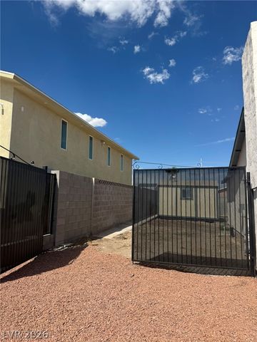 7066 Pinebrook Court, Las Vegas, NV 89147