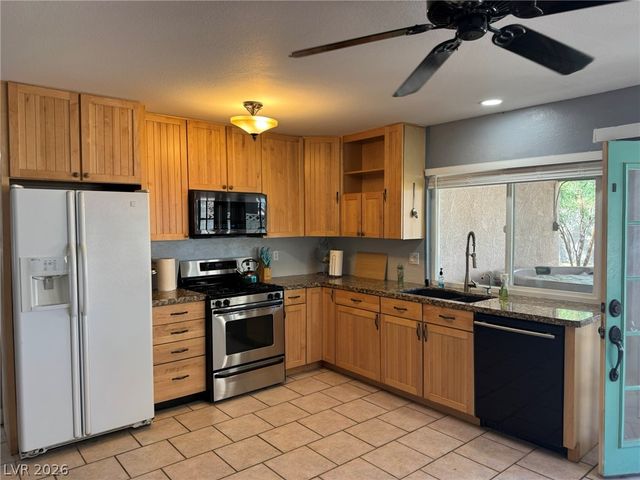 7066 Pinebrook Court, Las Vegas, NV 89147