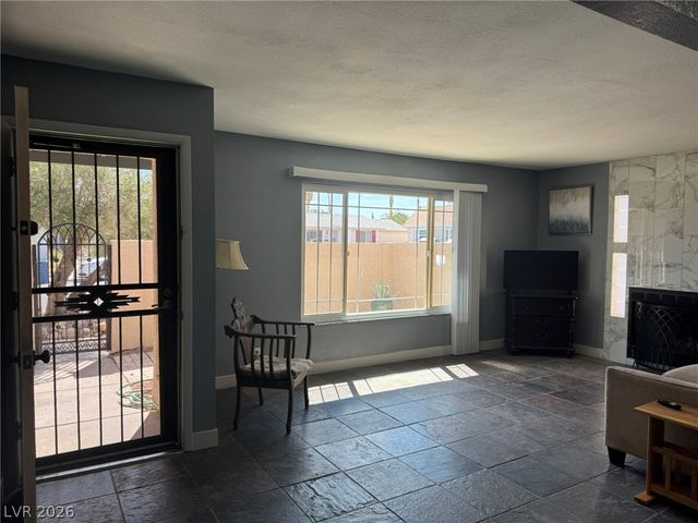 7066 Pinebrook Court, Las Vegas, NV 89147