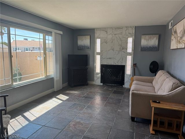 7066 Pinebrook Court, Las Vegas, NV 89147