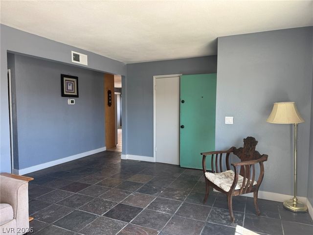 7066 Pinebrook Court, Las Vegas, NV 89147