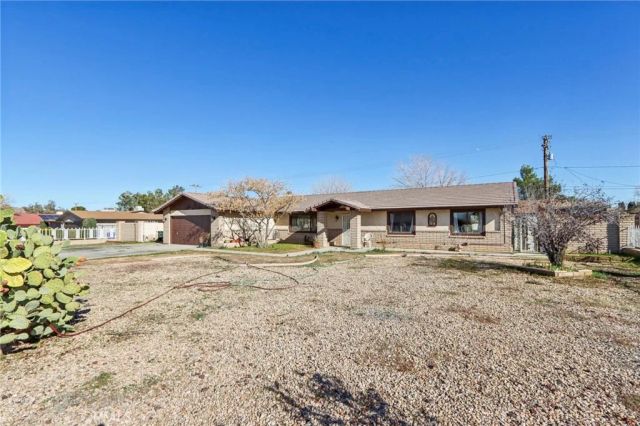 14057 Crow, Apple Valley, CA 92307