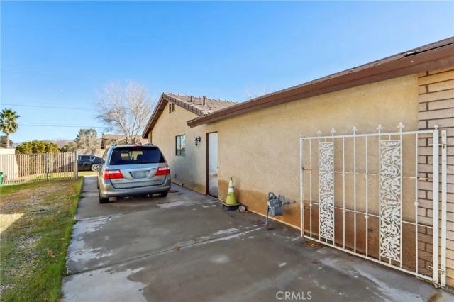 14057 Crow, Apple Valley, CA 92307