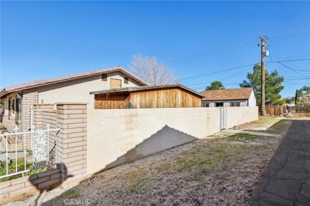 14057 Crow, Apple Valley, CA 92307