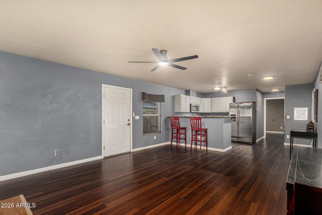 17833 N 1ST Place, Phoenix, AZ 85022