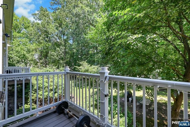 15 Presidential Drive 15, Englewood, NJ 07631
