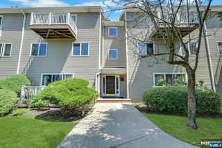 15 Presidential Drive 15, Englewood, NJ 07631