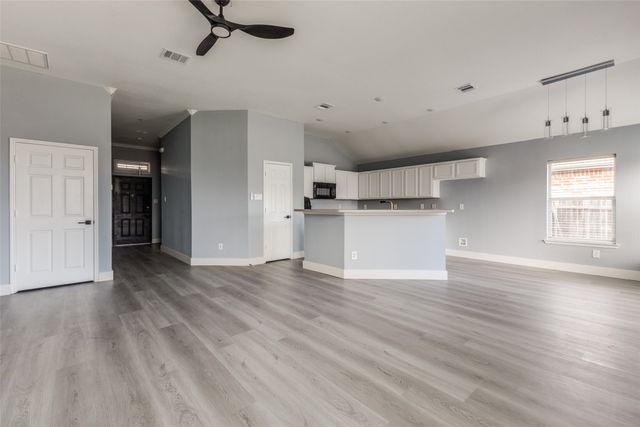 1028 Ingram Drive, Forney, TX 75126