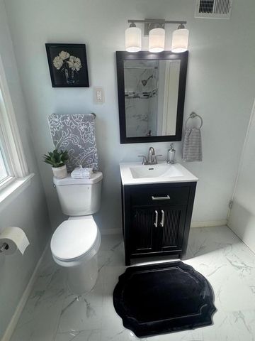 4201 W Ruby AVENUE, Milwaukee, WI 53209