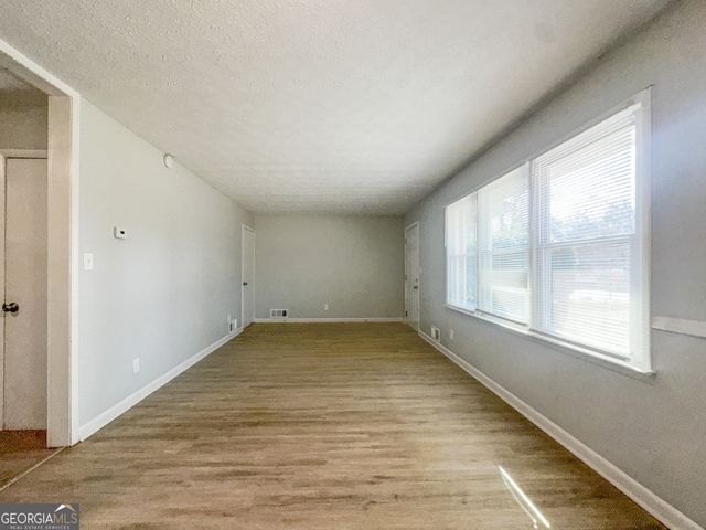 6290 Flamingo Way, Morrow, GA 30260