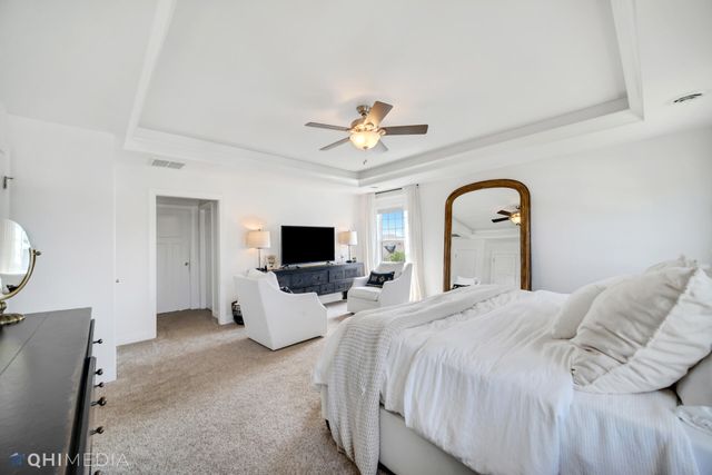 2554 Beauty Creek Drive, Valparaiso, IN 46385