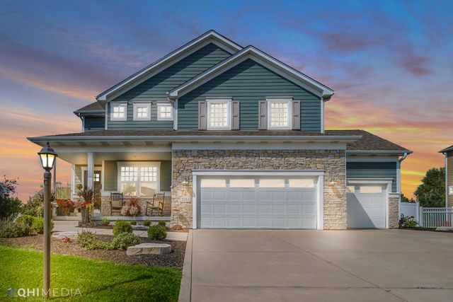 2554 Beauty Creek Drive, Valparaiso, IN 46385