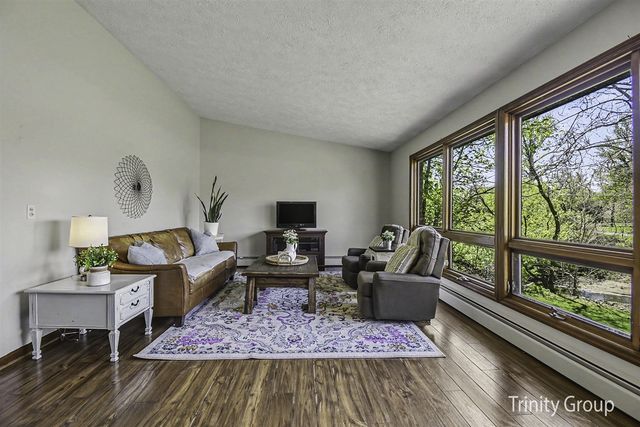 1281 Quincy Street, Grandville, MI 49418