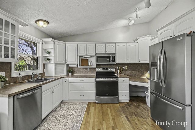 1281 Quincy Street, Grandville, MI 49418