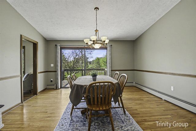 1281 Quincy Street, Grandville, MI 49418