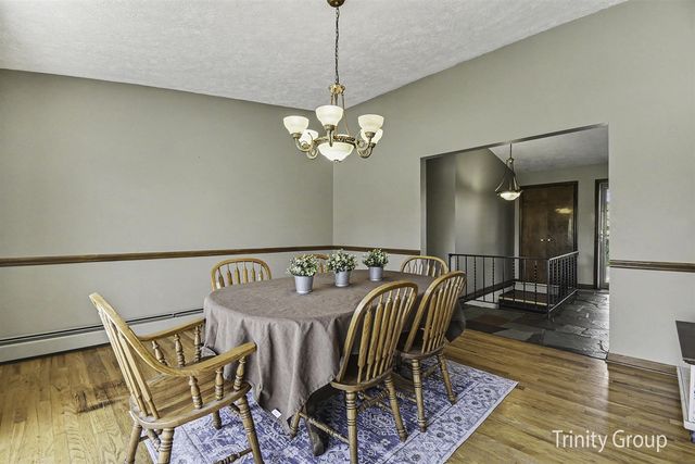 1281 Quincy Street, Grandville, MI 49418