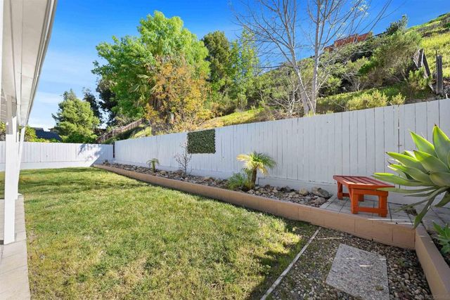 5253 Lewison Pl, San Diego, CA 92120