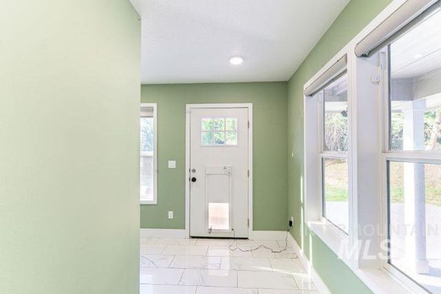 3160 E Springwood Dr, Meridian, ID 83642