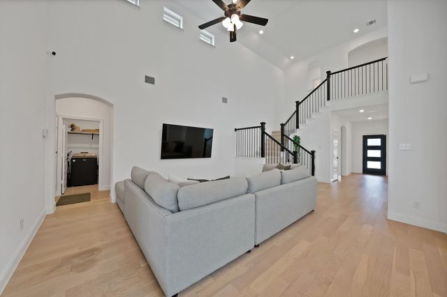 3513 Burdock Lane, Venus, TX 76084