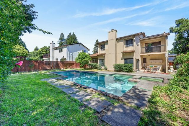 6024 Broken Bow Dr, Citrus Heights, CA 95621