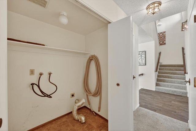 6024 Broken Bow Dr, Citrus Heights, CA 95621