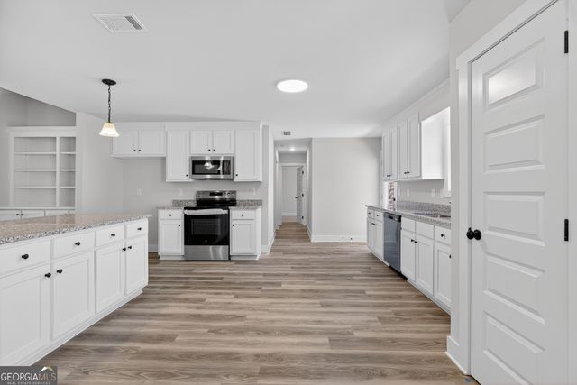 221 Meagan Street 72, Statham, GA 30666