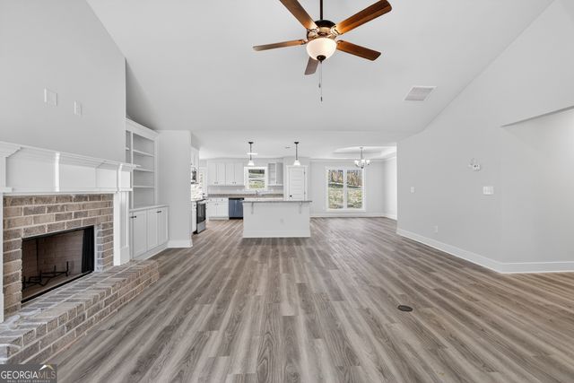 221 Meagan Street 72, Statham, GA 30666