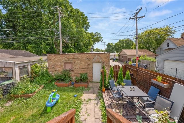 1711 Hartrey Avenue, Evanston, IL 60201