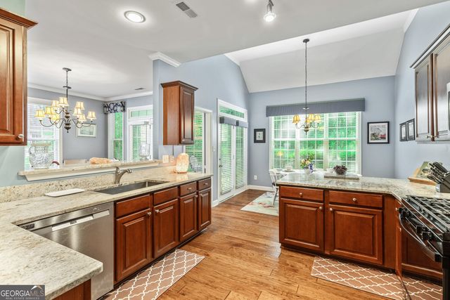 10 Fenway Court, Newnan, GA 30265