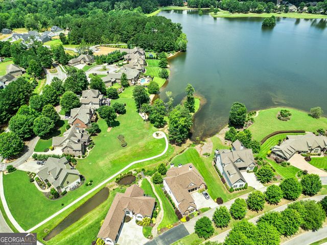 10 Fenway Court, Newnan, GA 30265