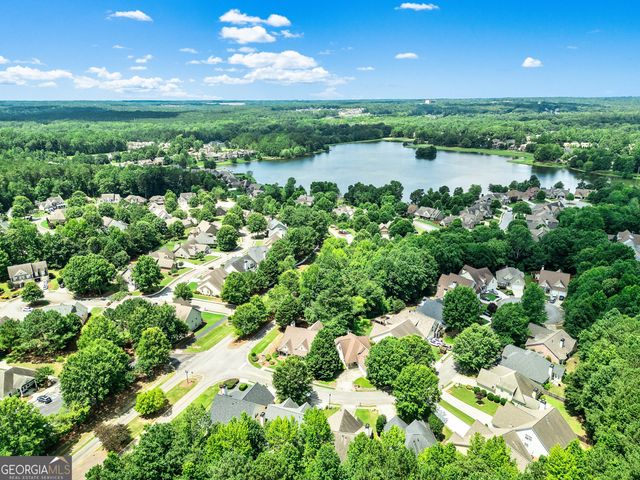 10 Fenway Court, Newnan, GA 30265