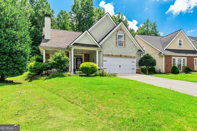 10 Fenway Court, Newnan, GA 30265