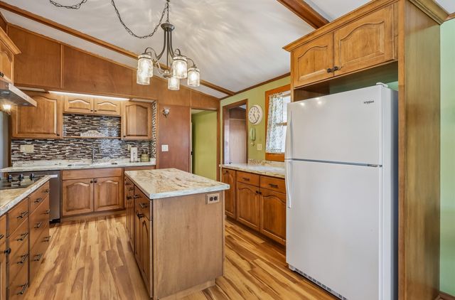 3935 NE 49th Street, Des Moines, IA 50317