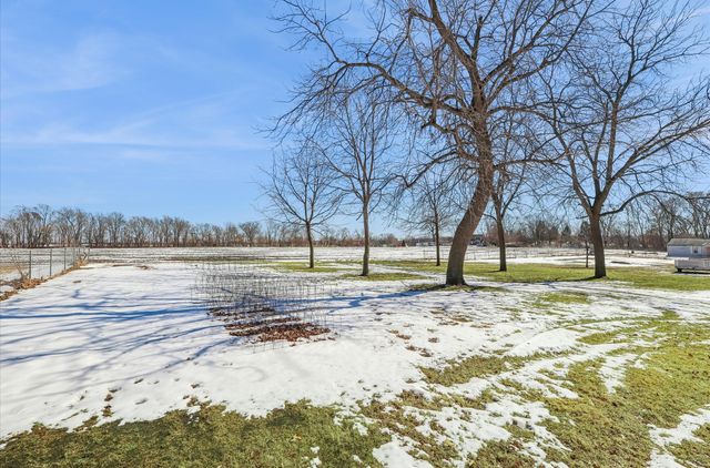 3935 NE 49th Street, Des Moines, IA 50317