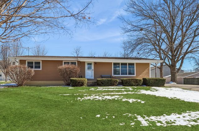 3935 NE 49th Street, Des Moines, IA 50317