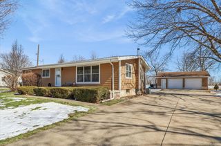 3935 NE 49th Street, Des Moines, IA 50317