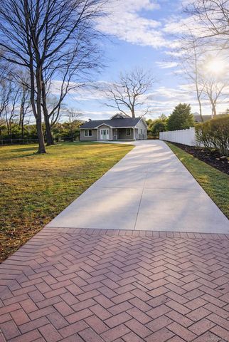 56 Wylde Road, Mount Sinai, NY 11766