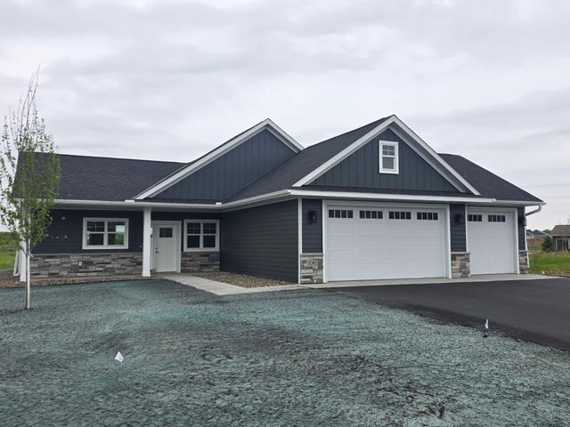 3085 Nottingham Road S, Saint Cloud, MN 56301