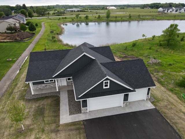 3085 Nottingham Road S, Saint Cloud, MN 56301