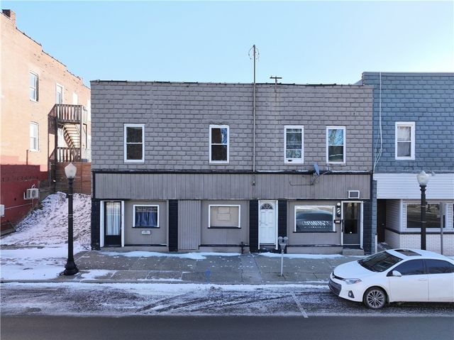 221 5th St, Ellwood City, PA 16117