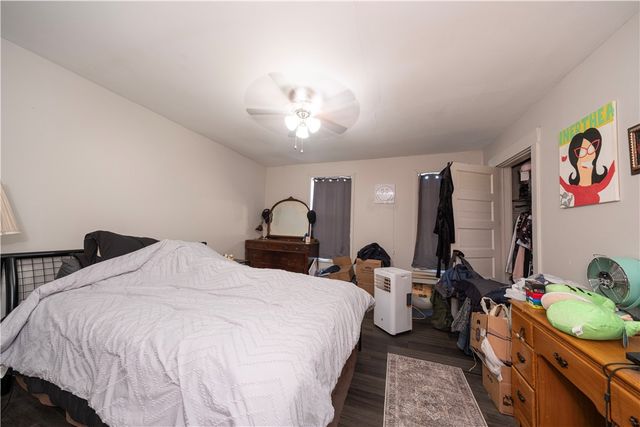 221 5th St, Ellwood City, PA 16117