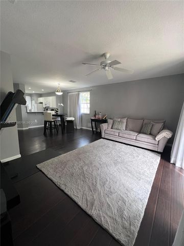 681 NW 42nd Ave -, Plantation, FL 33317